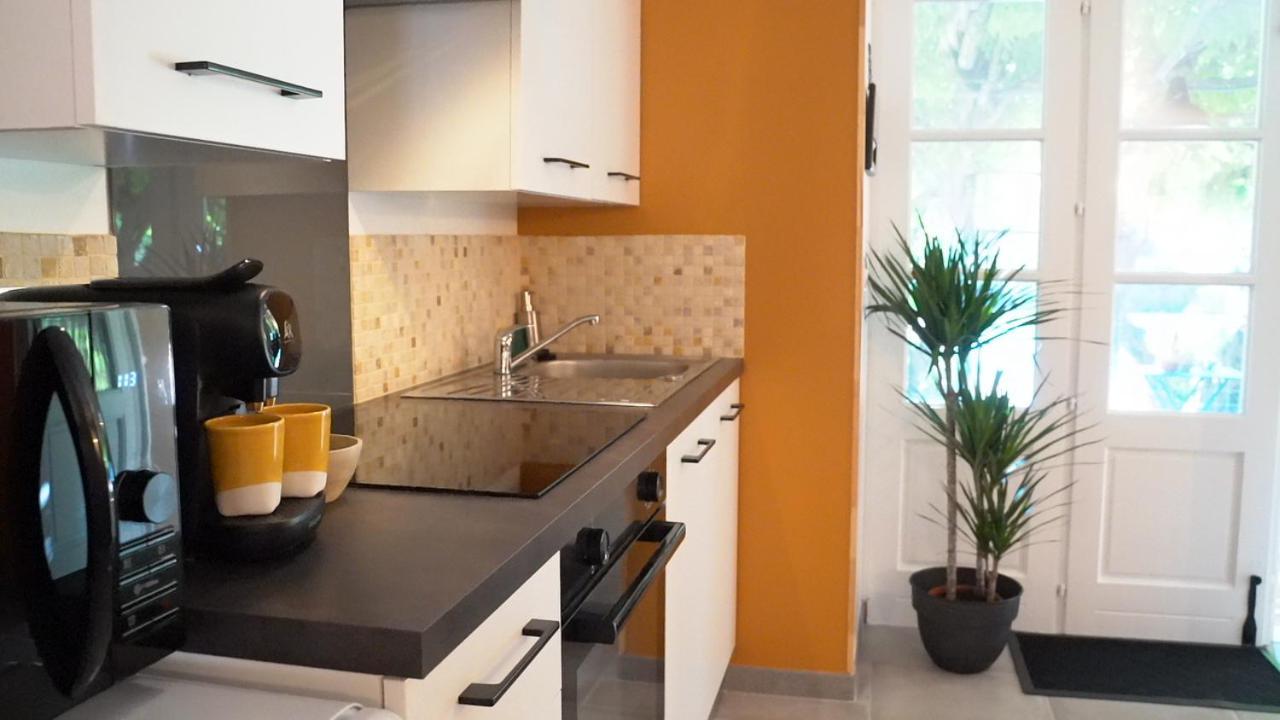 Wisteria - Piscine - By Primo C0Nciergerie Apartment Azé Екстериор снимка